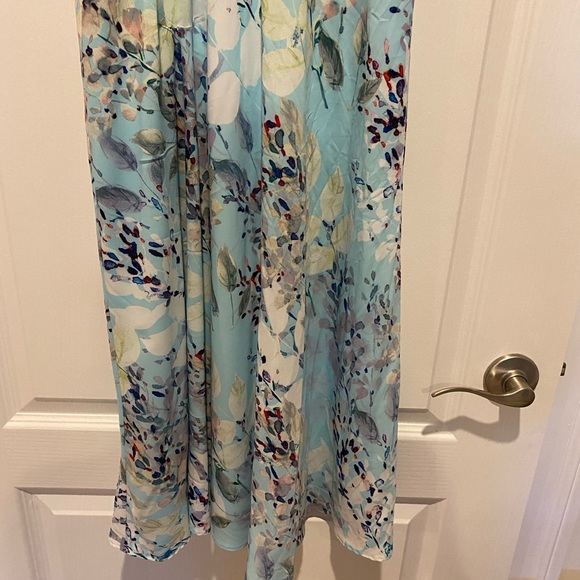 Adrianna Papell Floral Mock Neck
Midi Dress, Light Blue Multi, Size: 2 - Picture 12 of 15